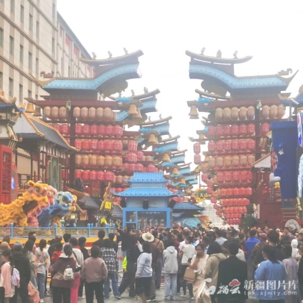 信钰证券 多元场景加速向“新” 市场活力加速释放——新疆一季度消费市场观察